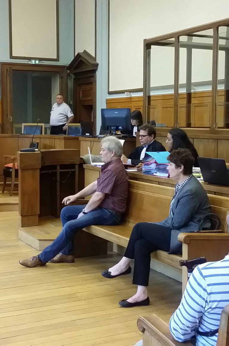 L’ASSASSINAT DE LA COIFFEUSE : UNE AGRESSION SAUVAGE