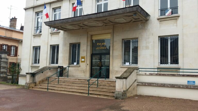 SYLVAIN DROMARD OUVRE LES HOSTILITÉS CONTRE SON ANCIENNE MAITRESSE
