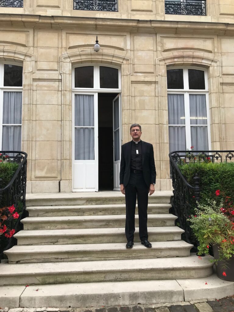 L’ARCHEVÊQUE DE REIMS ET SES DÉFIS