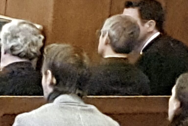 LE MEDECIN DE VINCENT LAMBERT JUGÉ POUR NON ASSISTANCE À PERSONNE EN PÉRIL