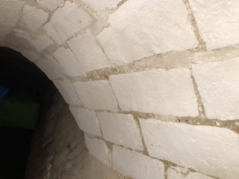 LES BOUTEILLES DE CHAMPAGNE PEUVENT CHANGER DE NOM EN CHANGEANT DE CAVE