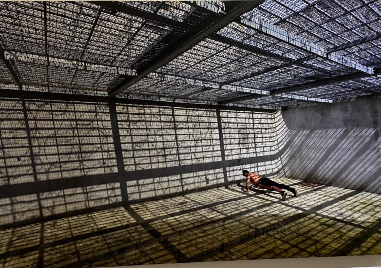 PRISONS : DES PHOTOS D’ART QUI DÉNONCENT