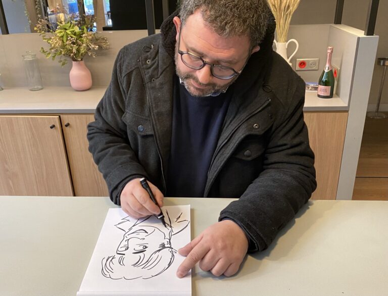 JÉRÔME GORGEOT, DESSINATEUR QUINQUA AUX  MILLIONS DE VUES SUR TIK TOK