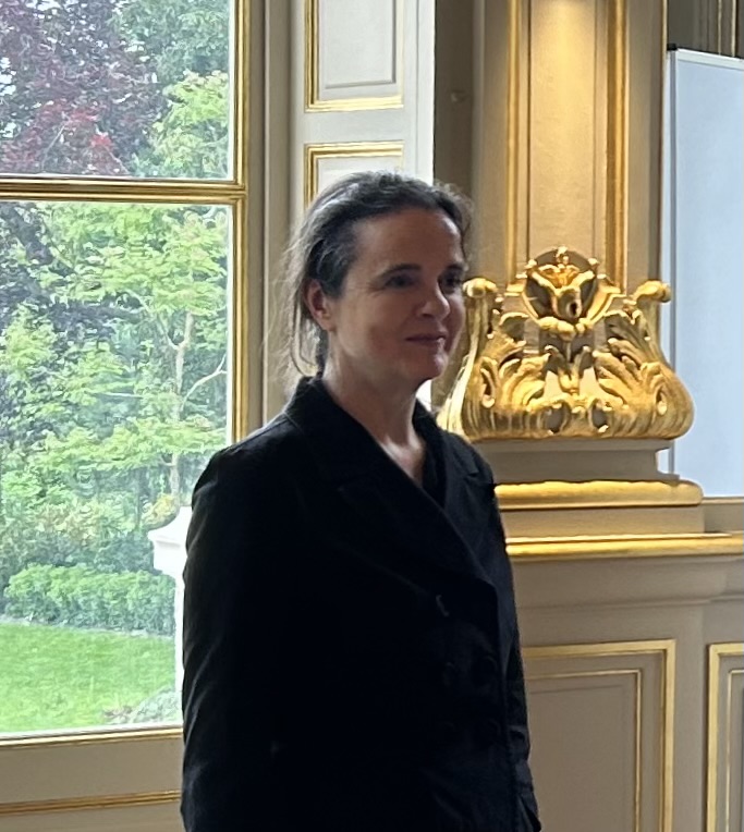 AMÉLIE NOTHOMB ET VIGN’ART EN CHAMPAGNE : UNE ALLIANCE NATURELLE