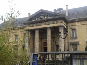 UN PSYCHIATRE DE REIMS ECROUÉ POUR VIOL